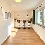 公寓 Moderne Eg-wohnung Im Guenztal *