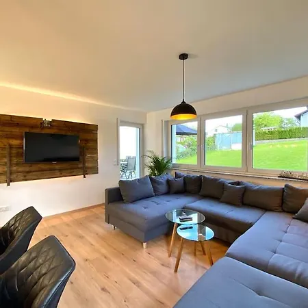 Moderne Eg-wohnung Im Guenztal * Krumbach (Gunzburg)