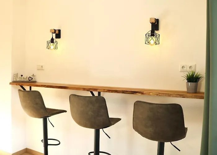 Moderne Eg-wohnung Im Guenztal Lägenhet *