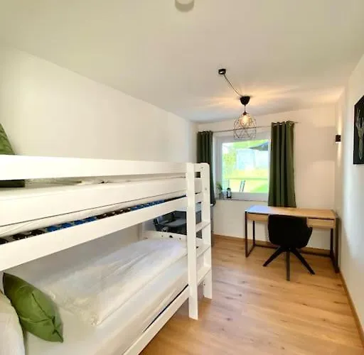 公寓 Moderne Eg-wohnung Im Guenztal 克伦巴赫