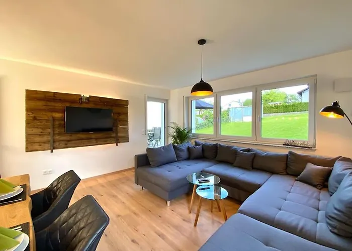 Moderne Eg-wohnung Im Guenztal * 克伦巴赫